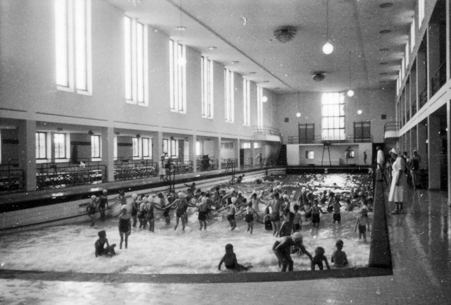 1955 - Wellenbad