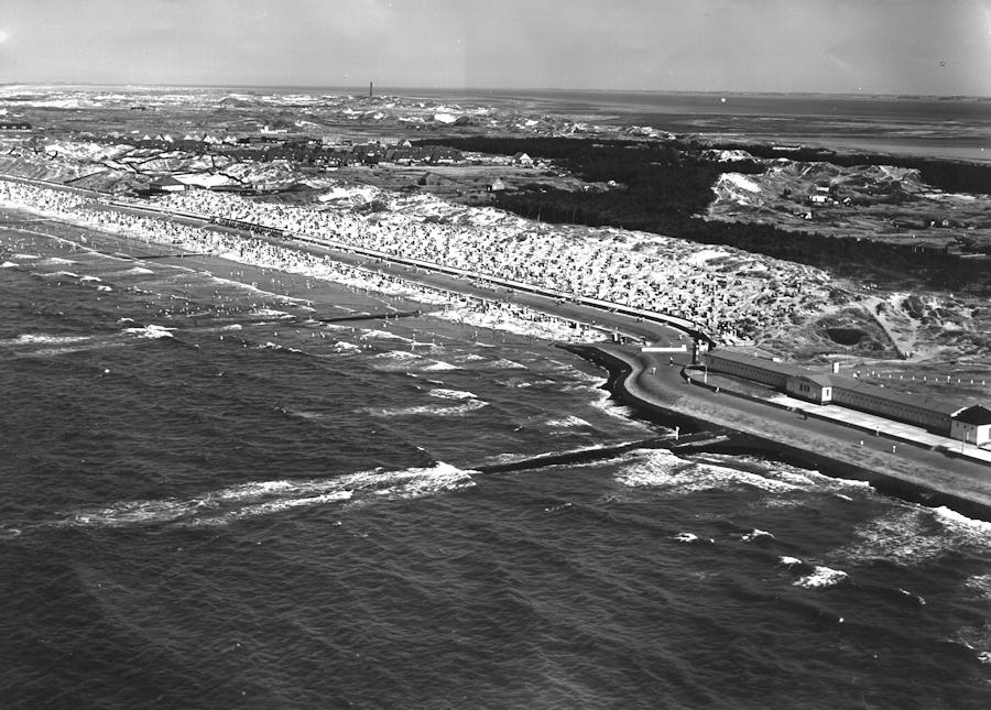 1955 (um) - Luftaufnahme vom Januskopf und Nordstrand