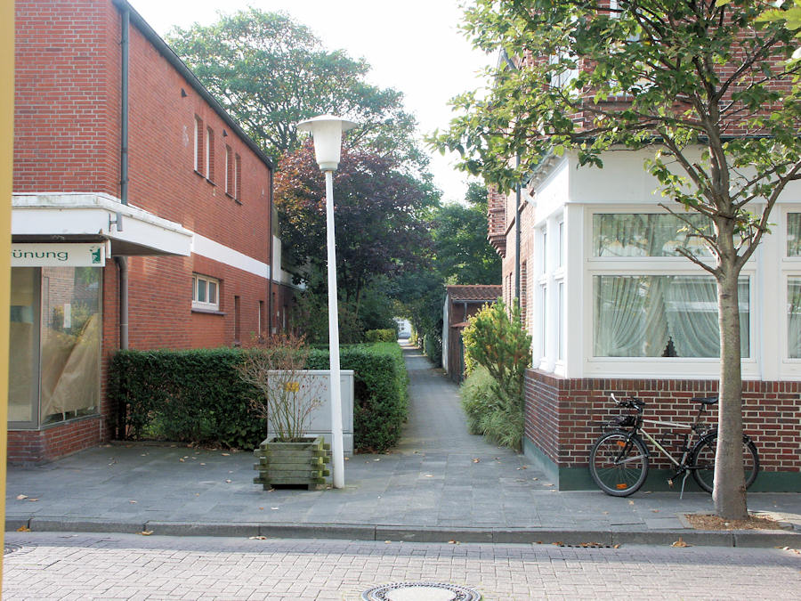 2003 - Am Kurtheater (Durchgang von der Janusstrasse)