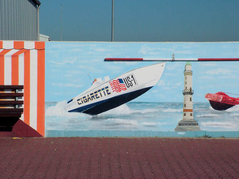 Wilfried Schlegel - Verschiedene Motive an der Hafenmauer (2006)