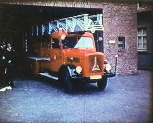 Einsatzbefehl: DL 22 - Menschenrettung mit Rettungsschlauch im "Düsseldorfer Hof" Einsatzbefehl: DL 22 - Menschenrettung mit Rettungsschlauch im "Düsseldorfer Hof"