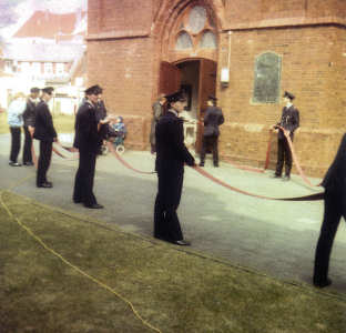 Eine reine Feuerwehr-Ehe wird am 03.04.1987 geschlossen