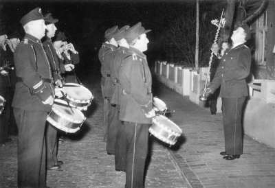 Hochzeitsständchen für einen Kameraden - 08.01.1955