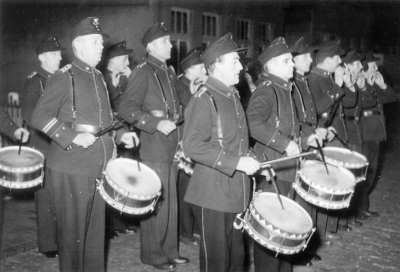 Hochzeitsständchen für einen Kameraden - 08.01.1955