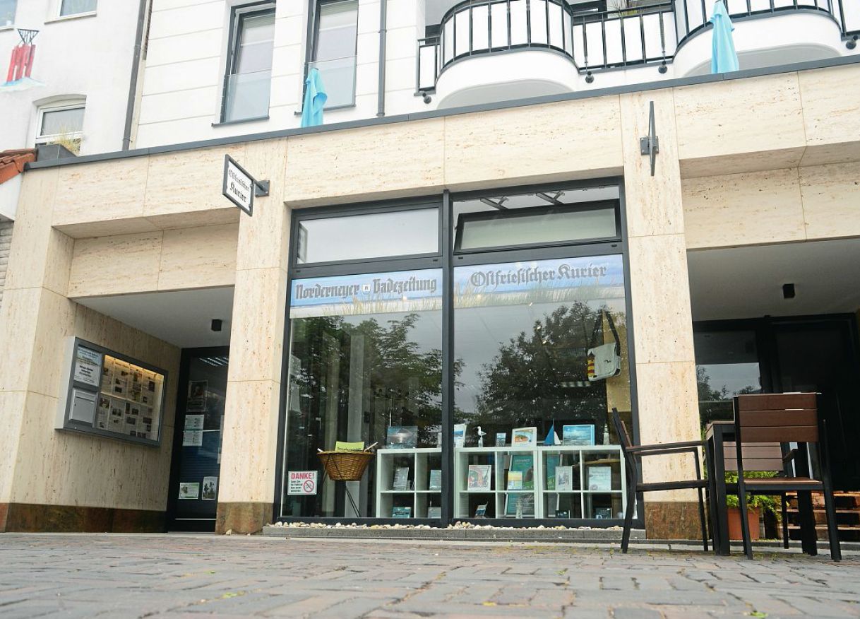 Die heutige Geschäftsstelle der Badezeitung und des Ostfriesischen Kuriers in der Wilhelmstraße auf Norderney.