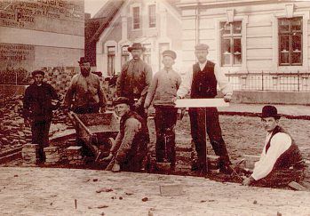 Kreuzung Friedrich- , Post-, Heinrichstraße Kreuzung Friedrich- , Post-, Heinrichstraße