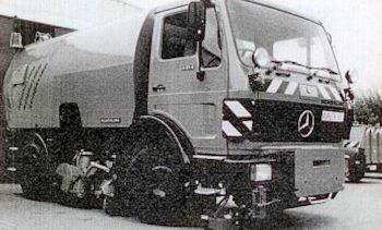 Straßenkehrmaschine Straßenkehrmaschine