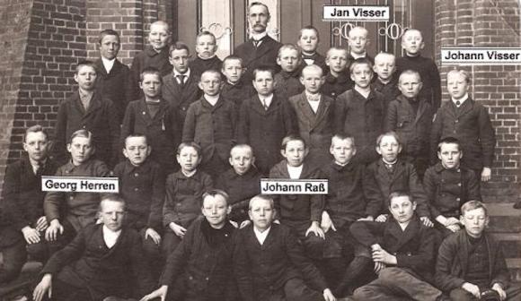 Volksschulklasse 1917