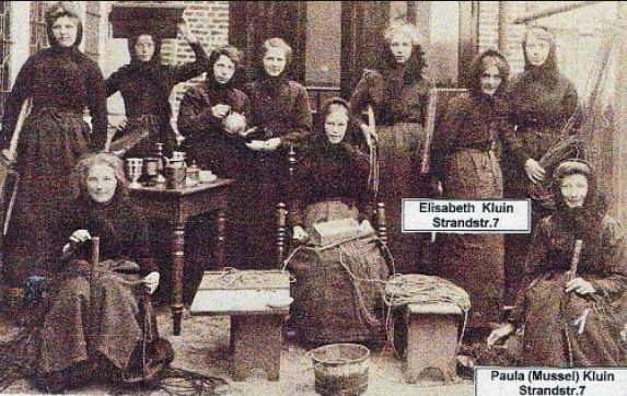 alte Norderneyer Sonntagsbekleidung