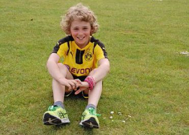 Joost ruht sich nach dem 800-Meter-Lauf aus. 