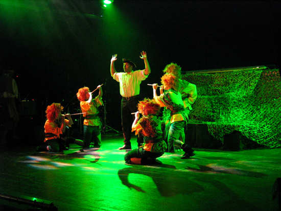 (c) 2002/2003 Hakenhand Entertainment